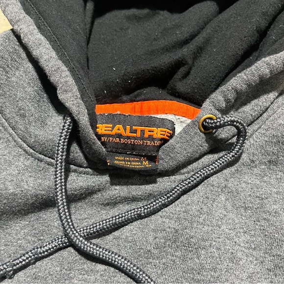 Realtree hoodie - Picture 2 of 2